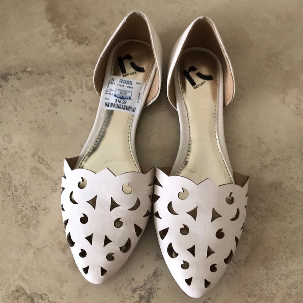 Pink report slip on sandals